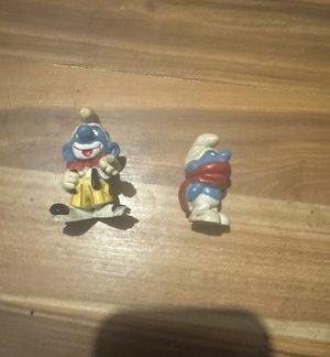 Smurfs Figurines X 2 Shiver Smurf And Circus Clown Smurf - Model Toy Figurines
