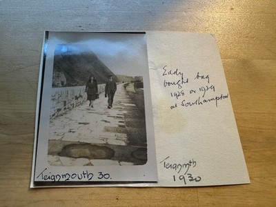 Photo - 1 Photograph Teignmouth Devon England 1930 Walking Social History UK GB