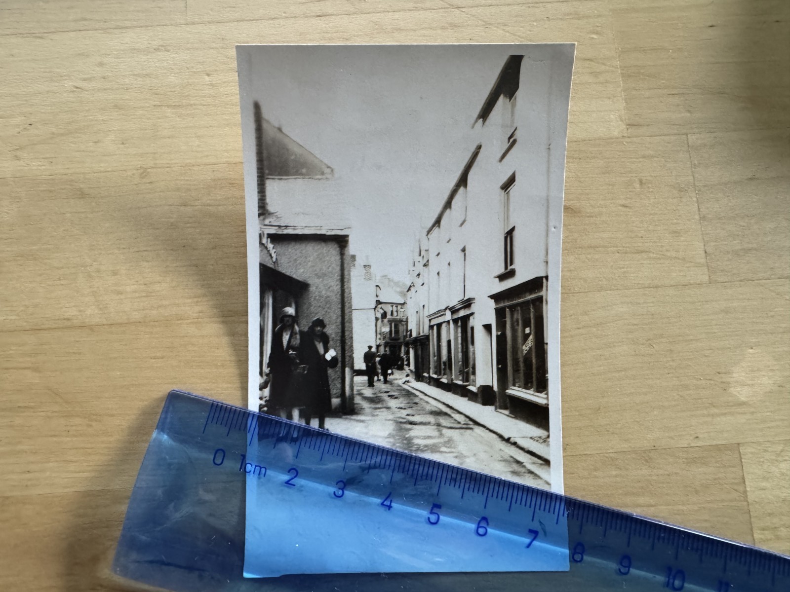 Photo - Street in Looe - c1950s - Cornwall England Britain UK GB Social History