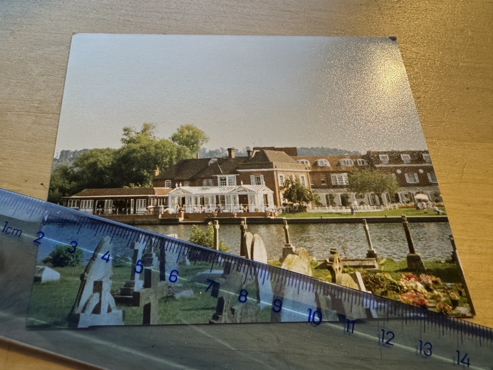 Photo - Compleat Angler Hotel Marlow - 1990 - Buckinghamshire England UK GB View